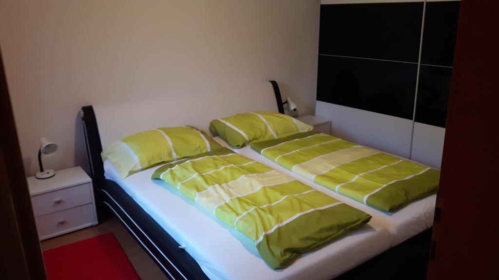 Radmani Apartments Пореч Экстерьер фото