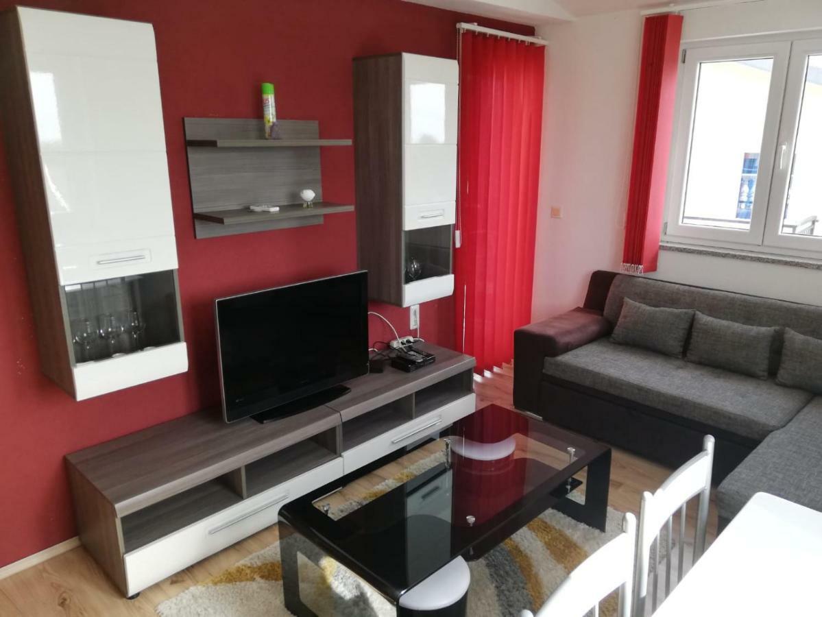Radmani Apartments Пореч Экстерьер фото